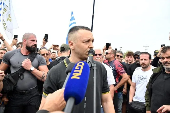 Neo-Nazi 'Altın Şafak' partisinin eski üst düzey üyesi hapisten çıktı