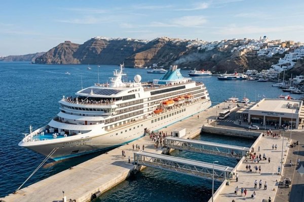 Yunanistan'da Kruvaziyer Turizmi Yeşil Dönüşüm ve Liman Genişlemesiyle Kritik Yeni Aşamaya Giriyor