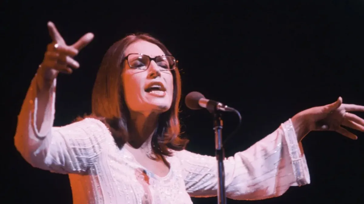 Yunan asıllı şarkıcı Nana Mouskouri'ye Almanya Liyakat Nişanı