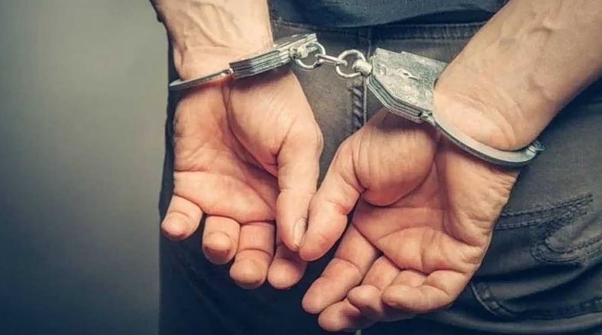 Selanik'in Sıkies semtinde ele geçirilen ağır silahlarla ilgili 49 yaşındaki Türk tutuklandı