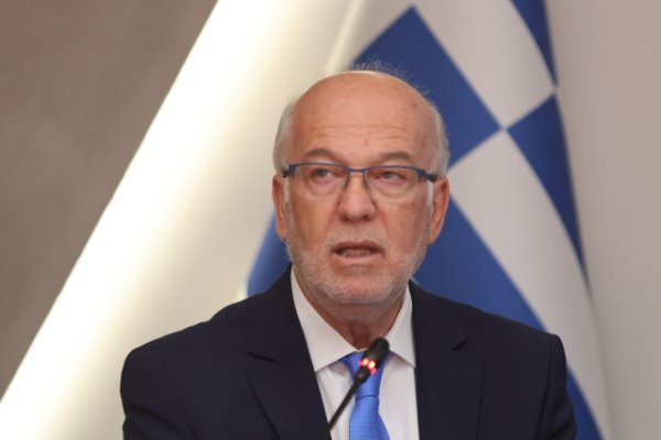 Yunanistan Adalet Bakanı Floridis: Hâkimler ile avukatlar arasında diyalog ilerlemeli