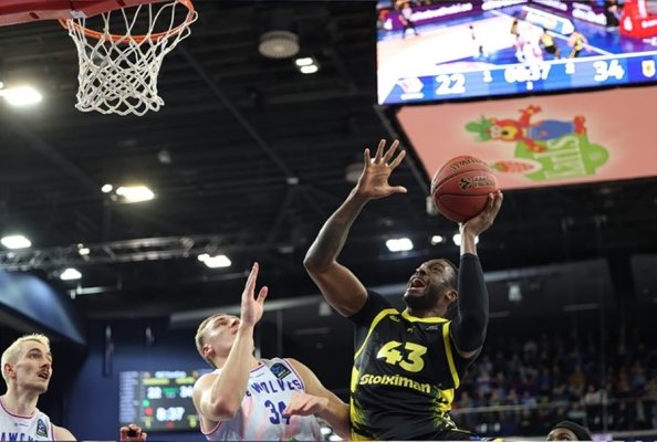 Eski Yunan basketbolcusu Spanoulis'in Aris'i, Almanya'da Rostock'u 110-79 yenerek Eurocup'ta 4'te 4 yaptı