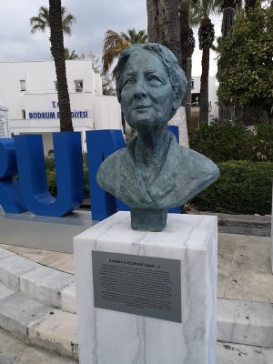 Yunan filozof Ioanna Koutsouradi 89 yaşında hayatını kaybetti