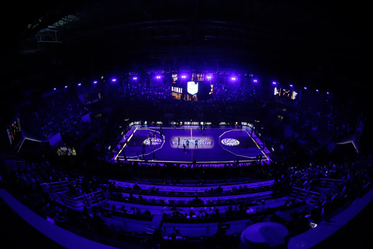 Olympiacos, Efes'i SUNEL Arena'da ağırlayacak: Ulaşım için dört seçenek