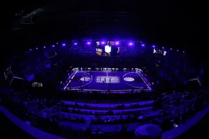 Olympiacos, Efes'i SUNEL Arena'da ağırlayacak: Ulaşım için dört seçenek
