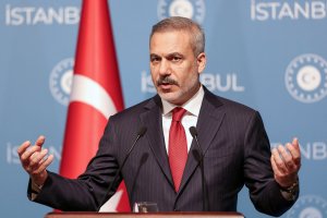 Dışişleri Bakanı Fidan: Yunanistan-Kıbrıs kablosuna itiraz yok, deniz araştırmaları için yazılı bildirim istiyoruz