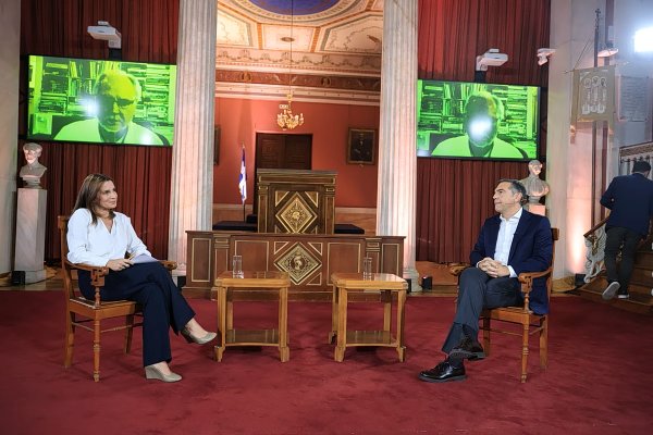 Eski Başbakan Tsipras, Atina'daki konut krizini hedef aldı: İlerici hükümet planını açıkladı