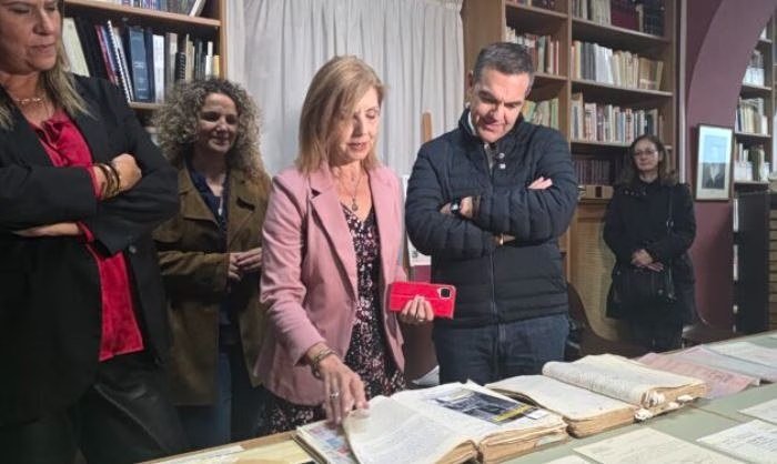 Eski Başbakan Tsipras, Magnesia arşivini ziyaret etti: Partisi, Yunan direniş ordusunu onurlandırdı