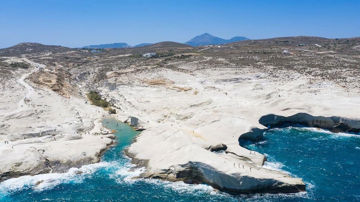 Milos'taki White Coast Oteli hiç yapı izni almamalıydı, Yunanistan şeffaflık kurumu iki ay içinde iptal istedi