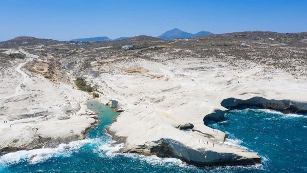 Milos'taki White Coast Oteli hiç yapı izni almamalıydı, Yunanistan şeffaflık kurumu iki ay içinde iptal istedi