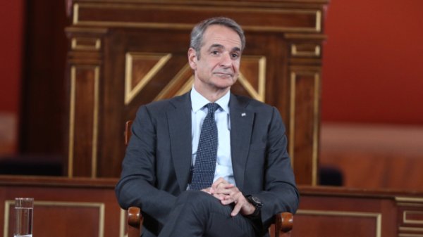 Miçotakis'ten konut krizi için öneri: Yalnızca uzun dönem kiraya özel binalara 2 ek kat izni