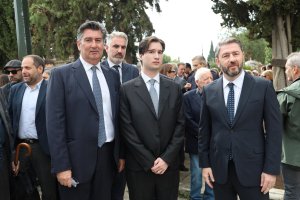 Yunan siyasetçi Foivi Gennimata'nın 5. ölüm yılında PASOK lideri Androulakis: Ahlakı ve insanlığı bize çok eksik