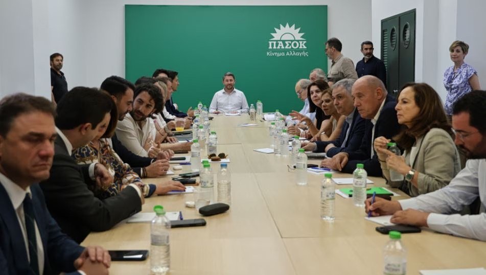 Yunan muhalefet lideri Nikos Androulakis: Hükümet fonların ve servicer'ların yanında