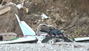 Yunanistan'ın Pieria bölgesinde uçak düştü: İki ölüden biri Canadair pilotu