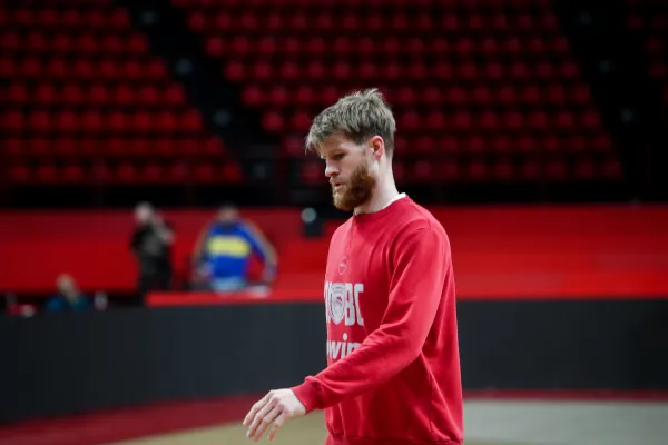 BAE'li Dubai BC'nin sahibi Abdullah Al Nabouda, Teksaslı guard Thomas Walkup'ın transferinin perde arkasını anlattı