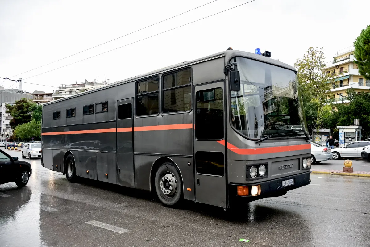 Choriatiko vergi dolandırıcılığında polis, belediye ve sosyal güvenlik kurumu bağlantıları ortaya çıktı