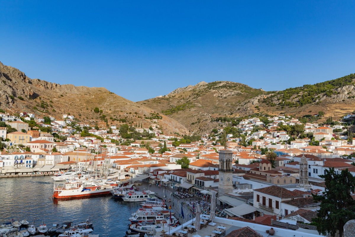 Yunanistan'ın Hydra adası, İngiliz seyahat dergisi Condé Nast Traveller okurlarınca Avrupa'nın en iyisi seçildi