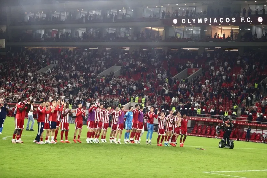 Yunan kulübü Olympiakos, Sparta Prag maçının biletlerinde dijital cüzdan ve kimlik şartı getirdi