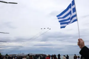 Yunanistan'ın Selanik'teki 28 Ekim geçit töreninde yeni hava savunma ve füze sistemleri sergilendi