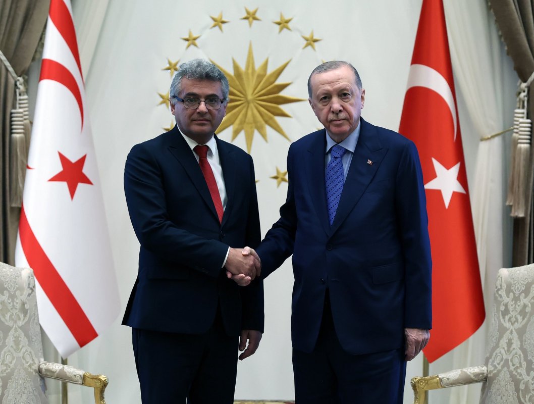 Erdoğan, KKTC lideri Tufan Erhürman ile görüştü: Kalıcı çözüm için Kıbrıs Türklerinin hakları şart