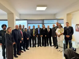 Yunanistan ile Hindistan gemi inşası ve savunma sanayisinde iş birliği imkânlarını inceliyor