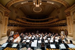 Yunanistan Ulusal Operası, Carnegie Hall'da Kazancakis'e adanan konserle New York'ta ilk kez sahne aldı