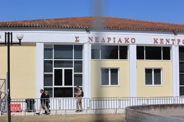 Yunanistan'da Tempi tren faciasının sağ kalanları mahkemede ifade verdi