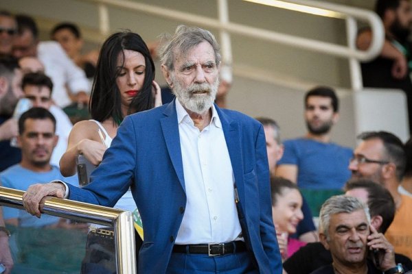 Yunan armatör Giorgos Vardinoyannis, “Kaptan” lakabıyla anılan, 90 yaşında hayatını kaybetti