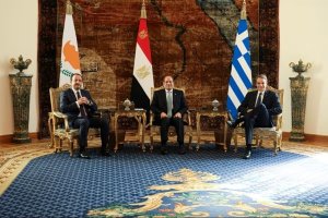 Yunanistan ve Mısır, Türkiye-Libya mutabakatına karşı deniz sınırı anlaşmasını genişletmek için görüşecek