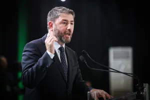 PASOK lideri Androulakis, GenRent ile 40 bin yeni ve yenilenmiş konut sözü verdi