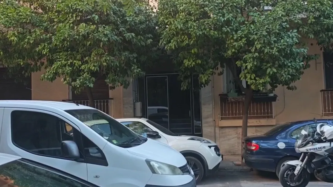 Kallithea'da iki apartman pikrik asit şüphesiyle boşaltıldı, alarm kaldırıldı
