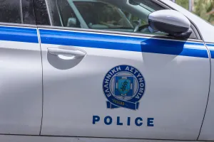 Atina Havalimanı'ndaki iki sevkiyatta 7 kilodan fazla uyuşturucu ele geçirildi
