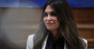 ABD'nin Atina Büyükelçisi Guilfoyle görevden alındı, yerine atanacak ismi ara seçimler belirleyecek