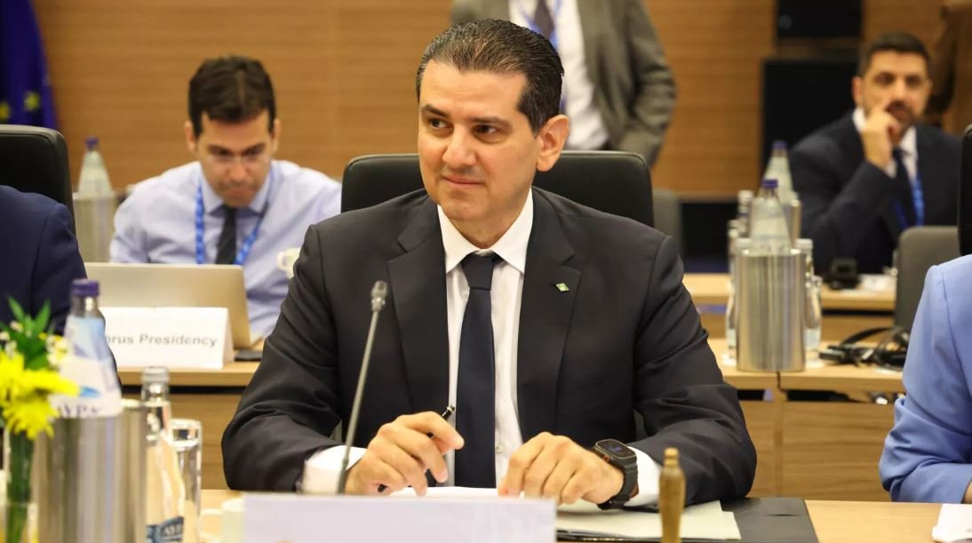 Kıbrıs Enerji Bakanı Damianos: 25 milyon euro, Yunanistan'ın ekim ayı sonuna kadar NAVTEX çıkarmasına bağlı
