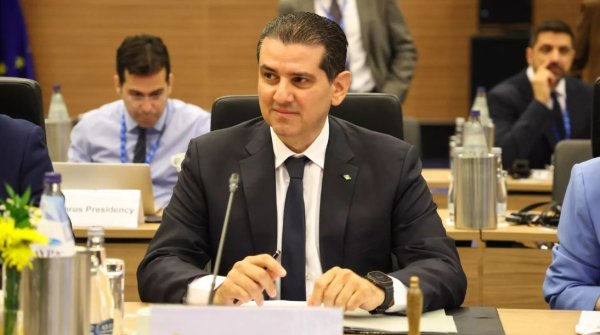 Kıbrıs Enerji Bakanı Damianos: 25 milyon euro, Yunanistan'ın ekim ayı sonuna kadar NAVTEX çıkarmasına bağlı