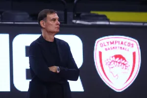 Olympiacos teknik direktörü Bartzokas: Kolossos karşısında üçüncü çeyrekte ciddiyetsizlik vardı