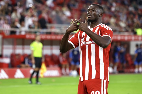 Yunan kulübü Olympiakos, Marko maçının ilk 11'ini açıkladı: Filis ve Tufakis başlıyor