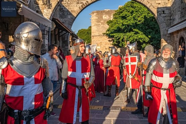 Rodos'ta Orta Çağ Festivali: Mızrak dövüşü, kılıç gösterileri ve tarihi canlandırmalar