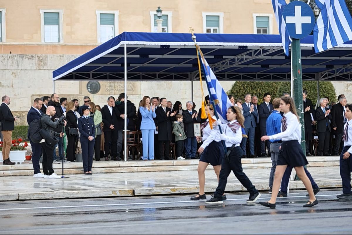 28 Ekim Bayramı'nda Yunanistan'da sağanak, fırtına ve kuvvetli rüzgâr bekleniyor