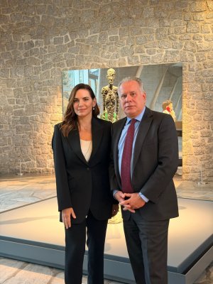 Yunanistan Turizm Bakanı Olga Kefalogianni, Paris'te UNESCO yönetimiyle kültürel turizmi görüştü