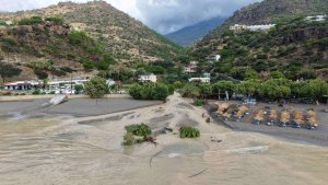Girit'te şiddetli yağış ve fırtına: sel, heyelan ve ulaşım aksaması