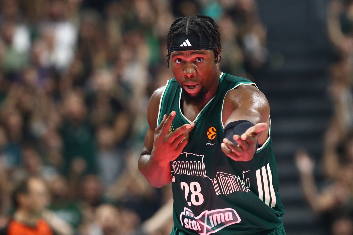 Yunan basketbol kulübü Panathinaikos, zirvede kalma hedefiyle İtalyan ekibi Armani Milano'yu ağırlıyor