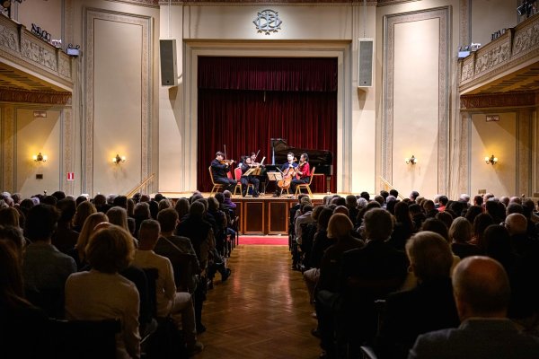Atina'da 3-7 Kasım'da beş gün sürecek dünya çapında konserler: 2. Atina Uluslararası Müzik Festivali