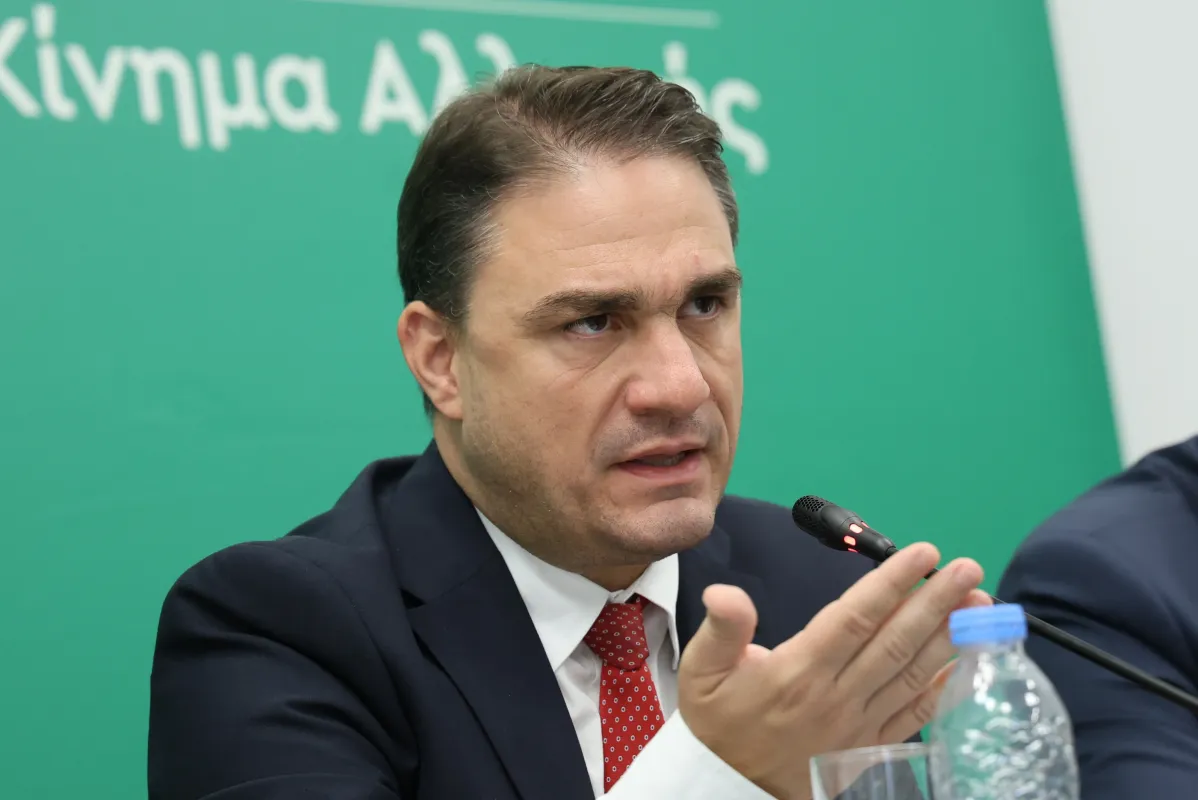 Yunan PASOK sözcüsü Tsoukalas: Hükümet özel borç maddesiyle mülkleri gece almaya çalıştı