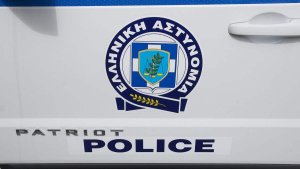 Selanik'te internet kafelerde hileli oyun çetesi çökertildi: 20 kişi gözaltına alındı