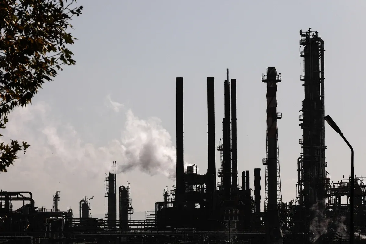 Yunanistan hükümeti, enerji yoğun sanayi için 95 milyon euroluk destek paketi açıkladı