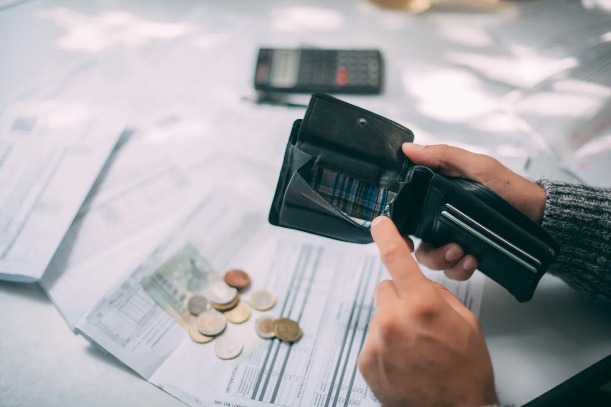 Yunanistan'da rahat yaşamak için tek kişiye aylık 1.463 euro net gelir gerekiyor