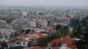 Yunanistan'ın kuzeyindeki Serres'te koyun ahırında kenevirin yanı sıra yüzlerce antika bulundu