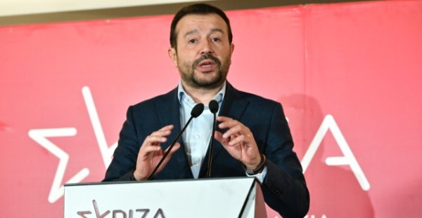 Yunan sol muhalefeti SYRIZA'nın genel sekreteri Nikos Pappas, gençleri sokağa çağırdı