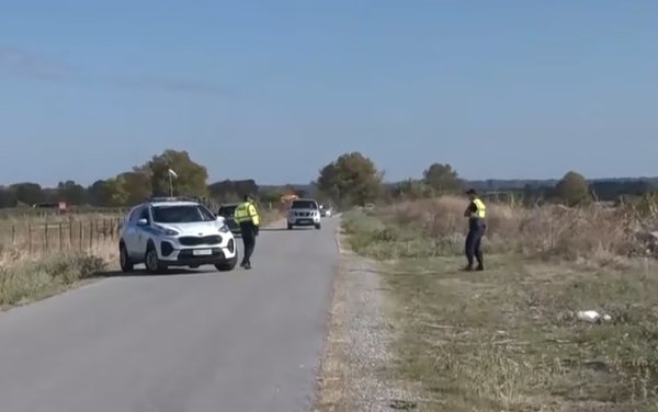 Yunanistan'ın kuzeyindeki Pieria'da tek motorlu uçak düştü: 2 ölü, nedeni henüz belirsiz